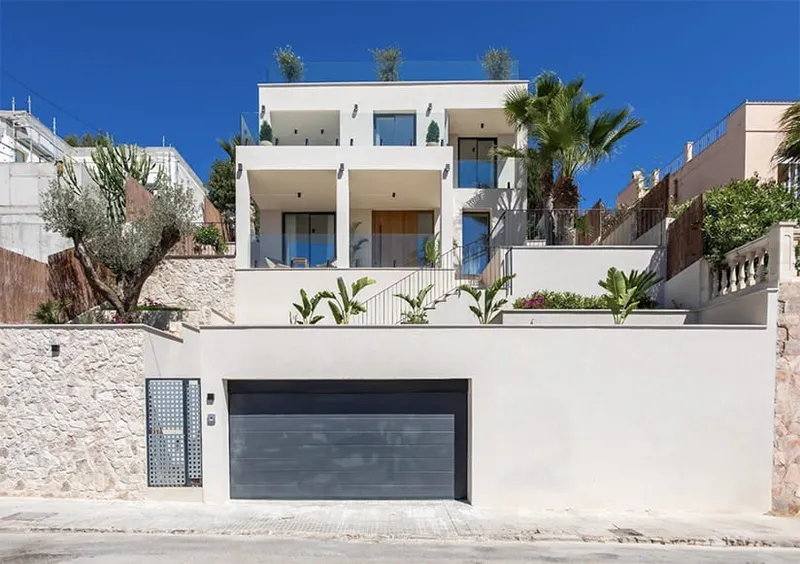 Luxurious Villa with Panoramic Sea View Terraces — photo 1