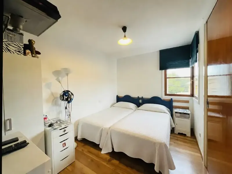 Ubicado en Santa Ponsa, una de las zonas más deseadas del suroeste de Mallorca, este espacioso apartamento ofrece bonitas vistas panorámicas — photo 7
