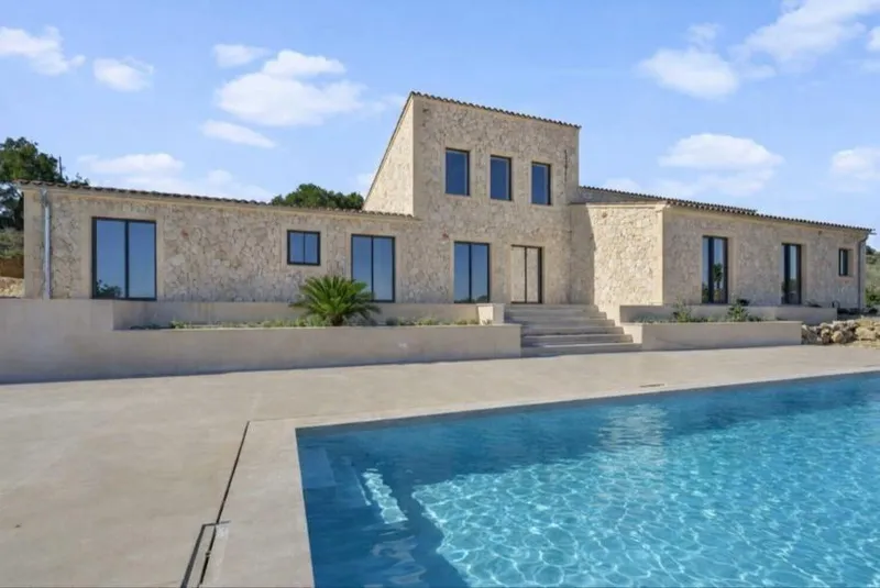 Luxury Newly Built Finca with Panoramic Sea Views near Portocolom — photo 1