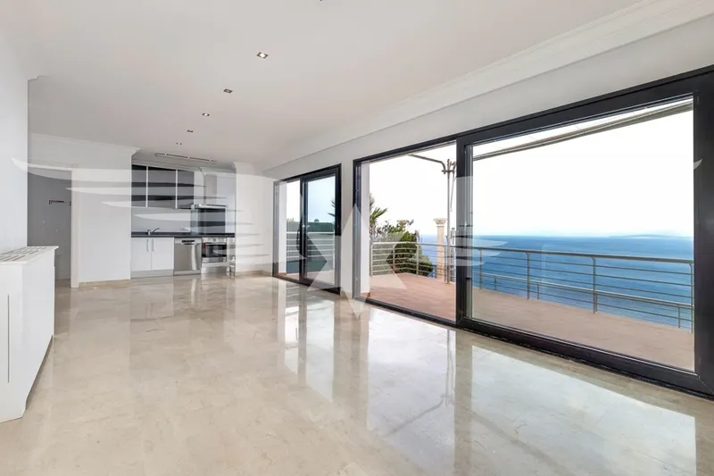 Badia Blava frontline villa in Mediterranean harmony — photo 5