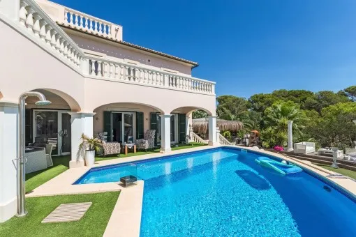Vallgornera, luxurious Mediterranean-style chalet with a garden oasis and sea views — photo 1
