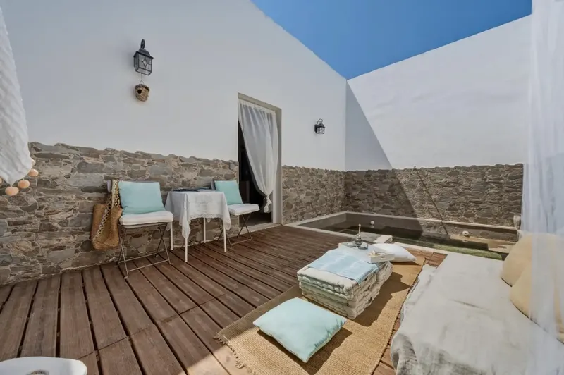 Beautiful rustic finca on a plot of 5,273 m² with a 195 m² house — photo 11