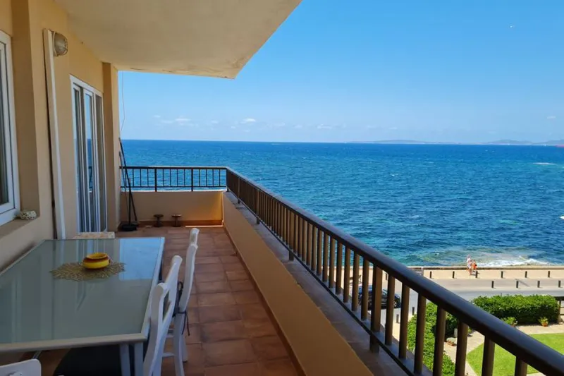 Can Pastilla-Cala Estancia – Flat in first line — photo 1