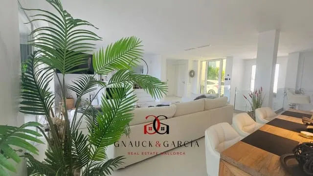 Villa for sale in Peguera / Paguera, Calvià, Mallorca — photo 9