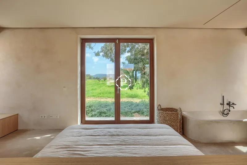 Country home for sale in Felanitx, with pool on large rural plot — photo 10