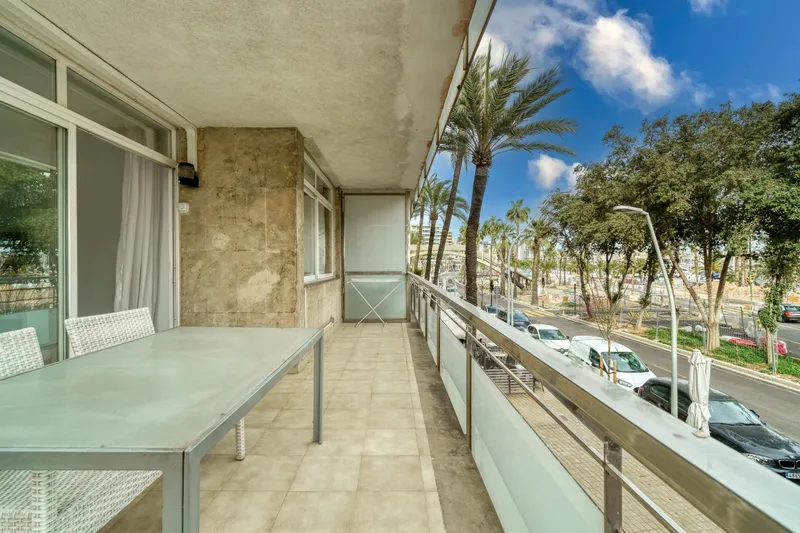 Flat - Palma de Mallorca (Paseo Marítimo) — photo 1