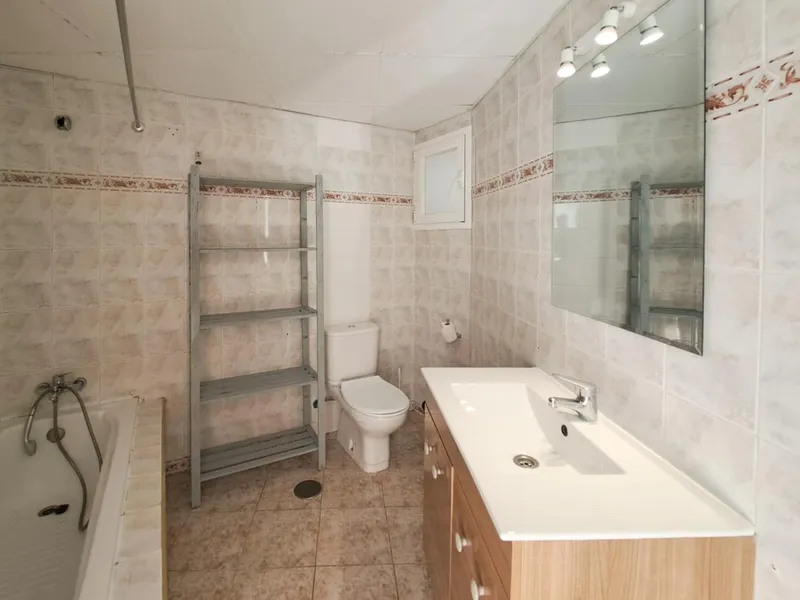 Apartment with sea views to renovate near the beach in Magaluf — photo 8