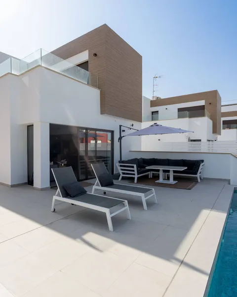 Large unique modern villa with pool and views — photo 5