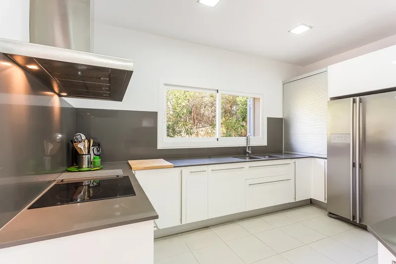 Seasonal rental house, until June, in Costa d'en Blanes. — photo 8