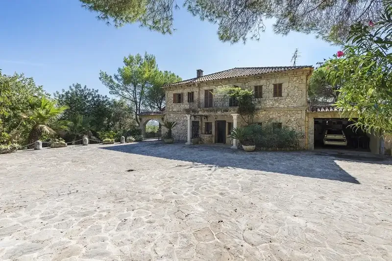 Exceptional finca with panoramic sea views perfectly located between Pollensa town and the port, about 5 minutes by car — photo 4