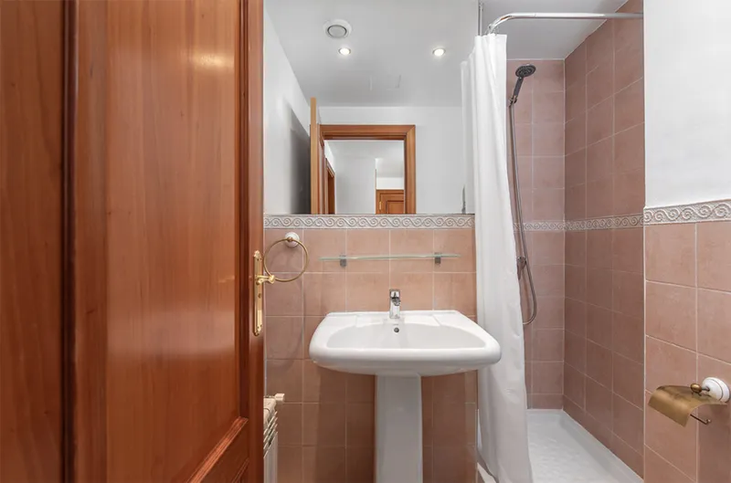 Elegante apartamento con terraza en un exclusivo complejo residencial junto al mar en Portixol, Palma Mas — photo 8