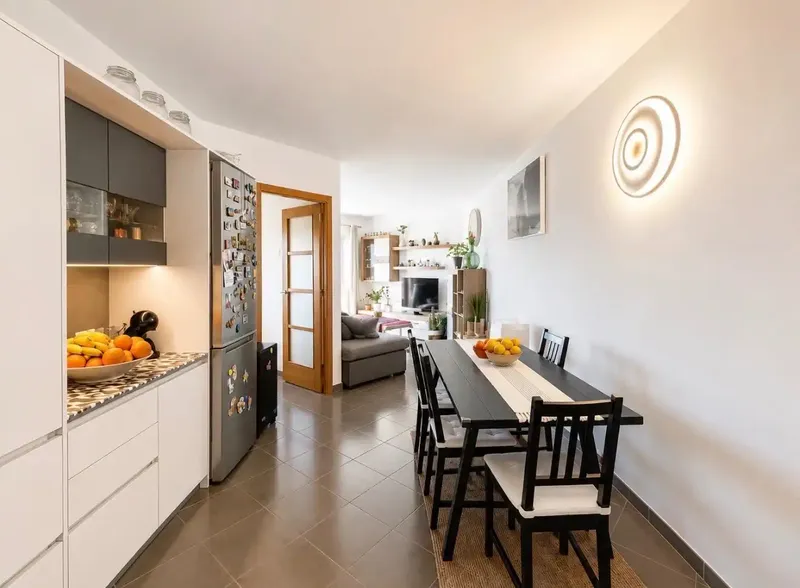 Oria Home presents this bright and spacious home from 2008, with approximately 80 m2 built, located in the quiet area of Campos — photo 12
