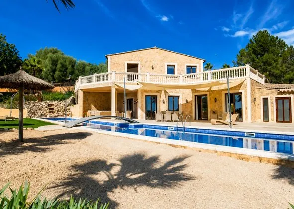 Detached house in Calle Can Ros, 17, Alaró — photo 2