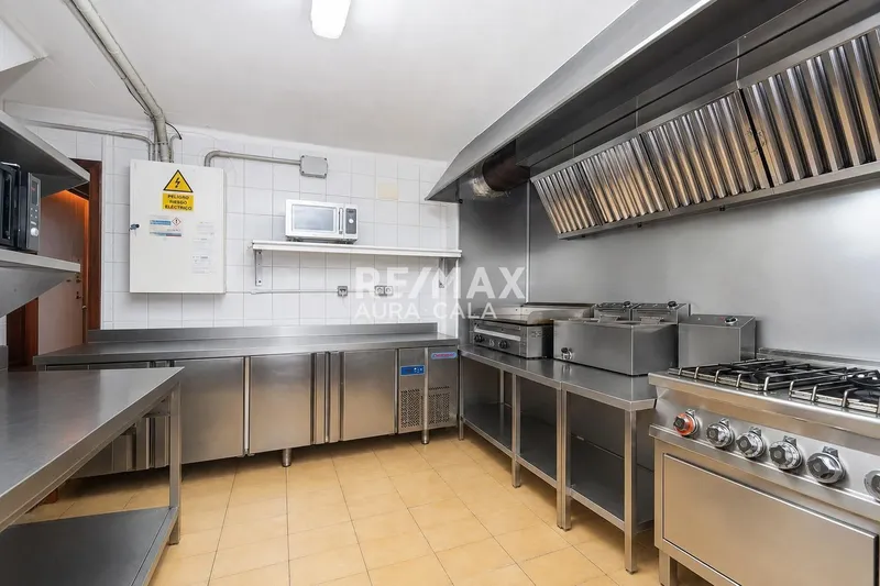 Commercial premises — photo 11