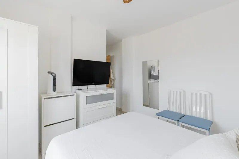 We present this fantastic apartment located in Nou Llevant, one of the most promising areas of Palma. It is a seventh floor with — photo 11