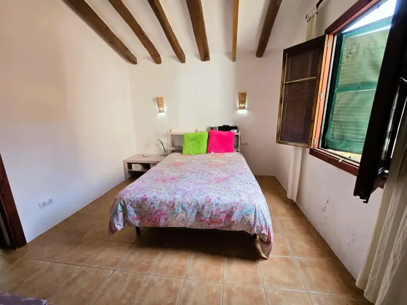 Do you long for a refuge where time stands still and beauty embraces you in every corner? Let us introduce you to this house of more than 200 meters — photo 12