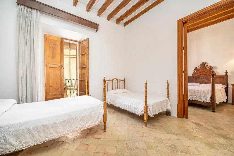 Spectacular country house with 7 bedrooms in Alaró — photo 12