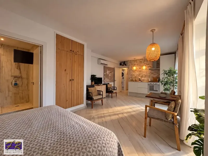 A home with two independent spaces 200 meters from Puerto de Alcúdia beach — photo 2