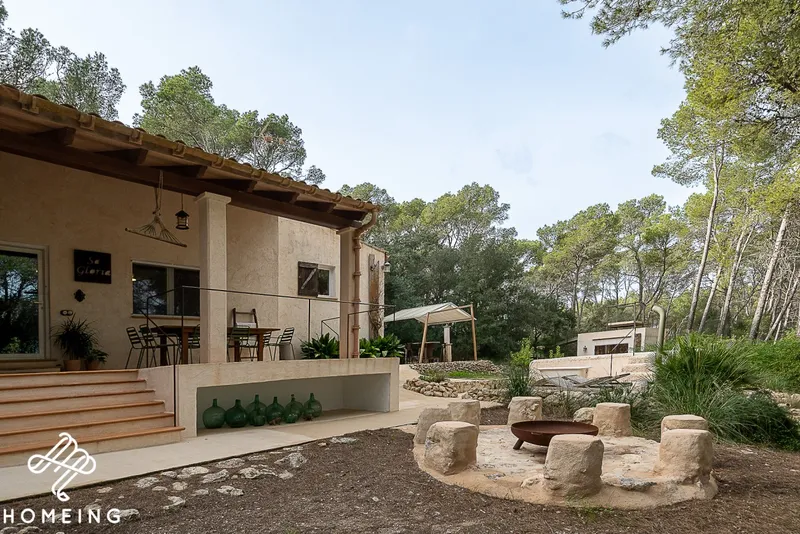 Unique rustic finca in a pine forest. Excellent state of preservation. — photo 3