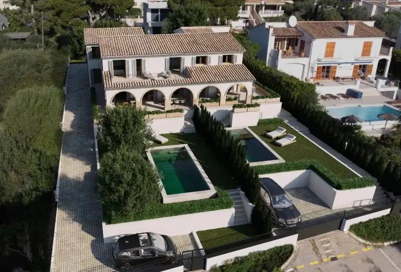 Beautiful semi-detached villa with views of Alcudia Bay in the prestigious Alcanada urbanization. — photo 2