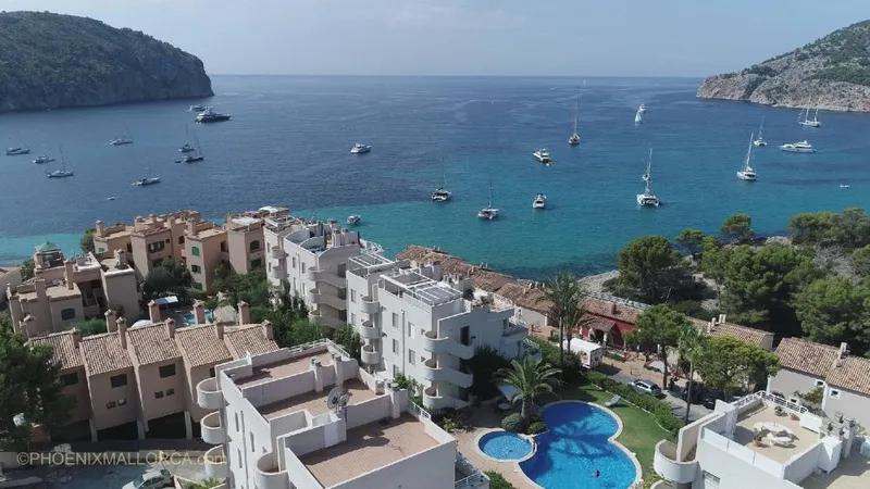 Exclusive and cozy apartment a few steps from the beach in Camp de Mar — photo 1