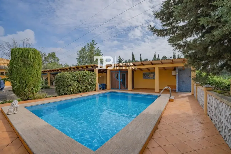 Taylor Building presents this beautiful finca with Mallorcan character with all documentation in order, located a short distance from the painter — photo 4
