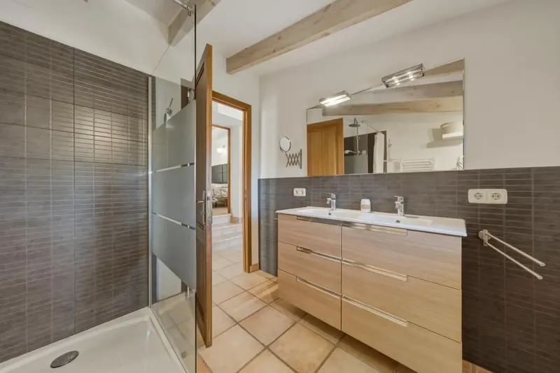 Charming rustic finca with tourist license (ETV) for up to 9 people, located in an idyllic and quiet setting in Son Macià. Surrounded — photo 8