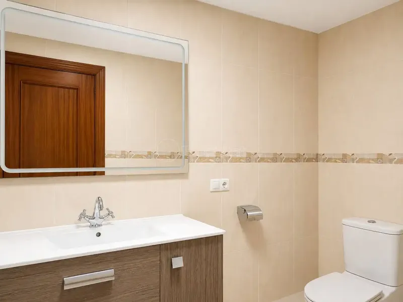 PRIMER PISO DE 3 HABITACIONES CON PARKING — photo 6