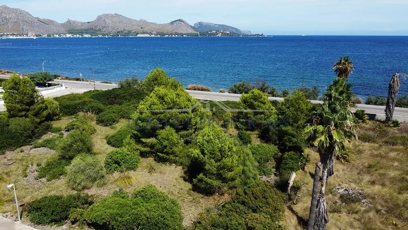 Building plots in first line of the sea in Port Pollensa — photo 2