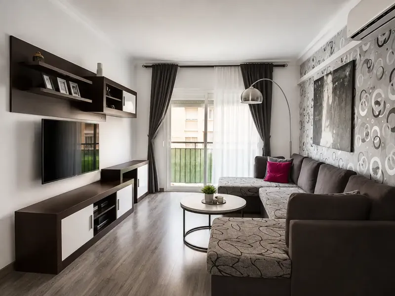 There are homes... and then there are homes that captivate from the first moment. — photo 2