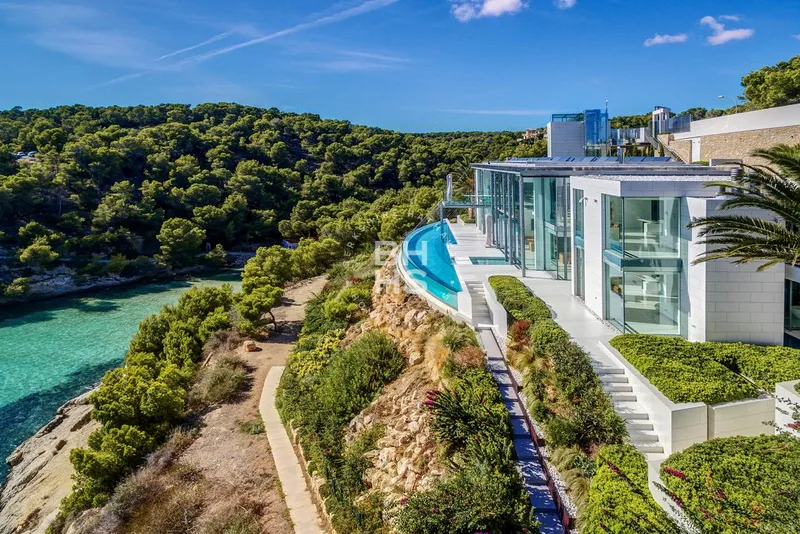 Villa for sale in Sol de Mallorca — photo 3