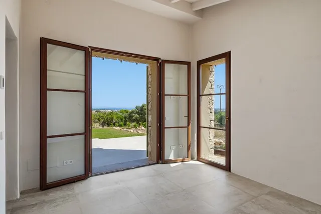 Elegant new-build finca with sea views for sale in Cala Millor, Northeast Mallorca — photo 10