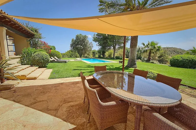 Modern finca above Vall d'Or - with garden, several terraces and panoramic views — photo 4