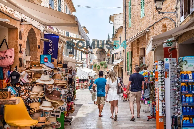 commercial in Alcudia — photo 11