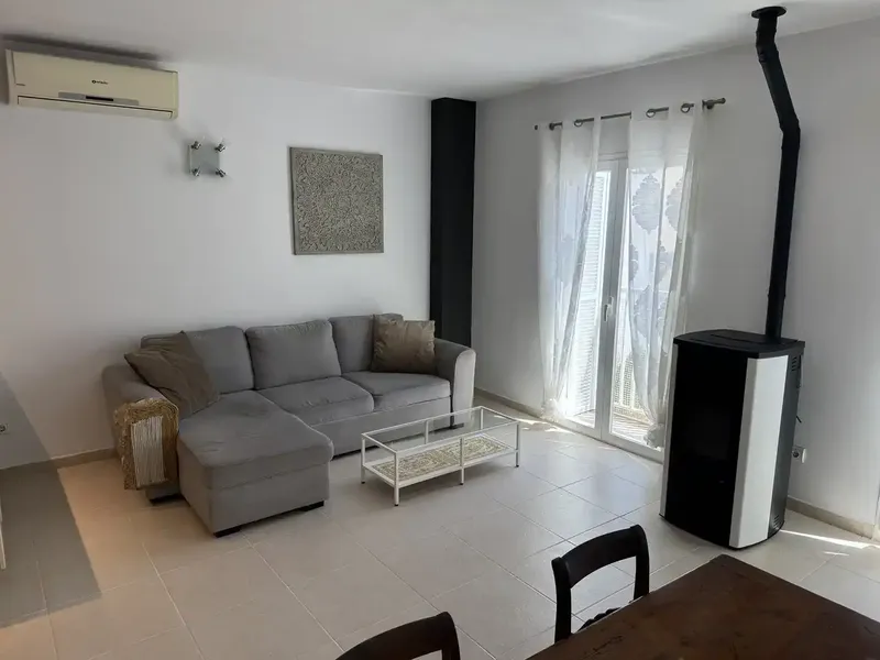 Exclusivo piso tipo ático muy luminoso de aproximadamente 66 m² situado en segunda planta y con una excelente orientación. La vivienda desta — photo 5