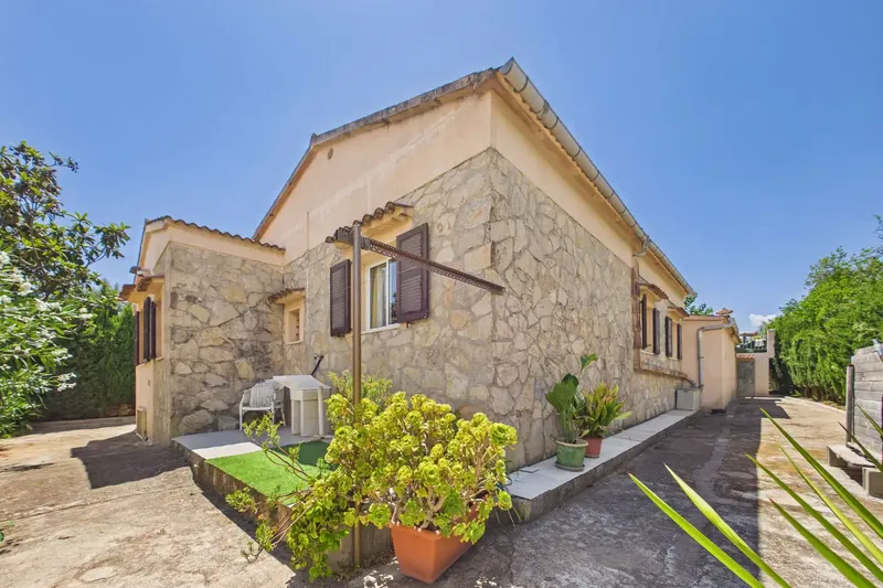Charming finca built in 1978 in a quiet rural setting in Llucmajor with a large plot — photo 8