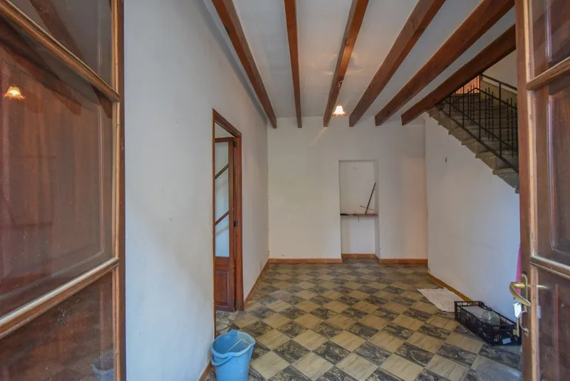 Typical Mallorcan house with a spacious patio in Sóller — photo 2