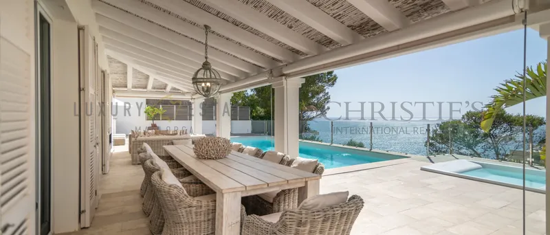 Mediterranean-style villa in Port Andratx with ocean views, designed in the beach house style — photo 7