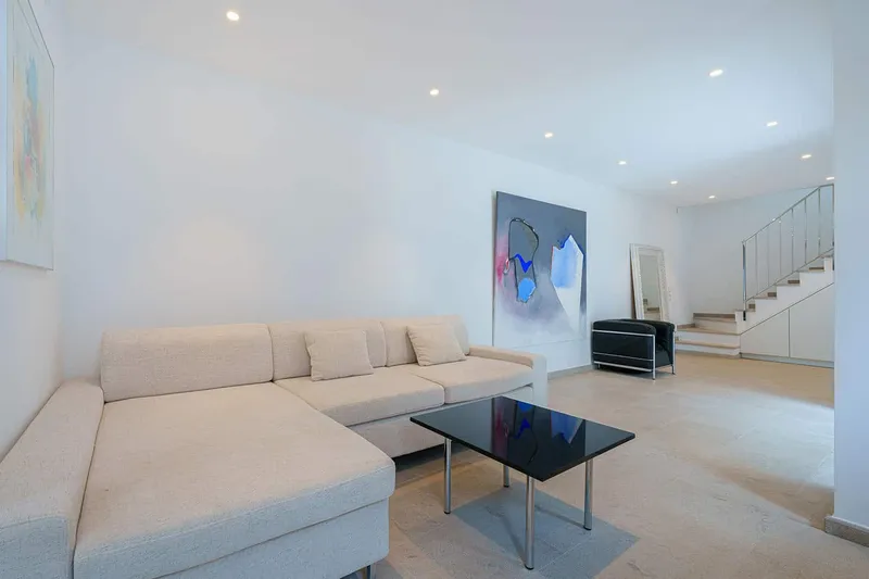 Exclusive townhouse in a prime residential location — photo 7