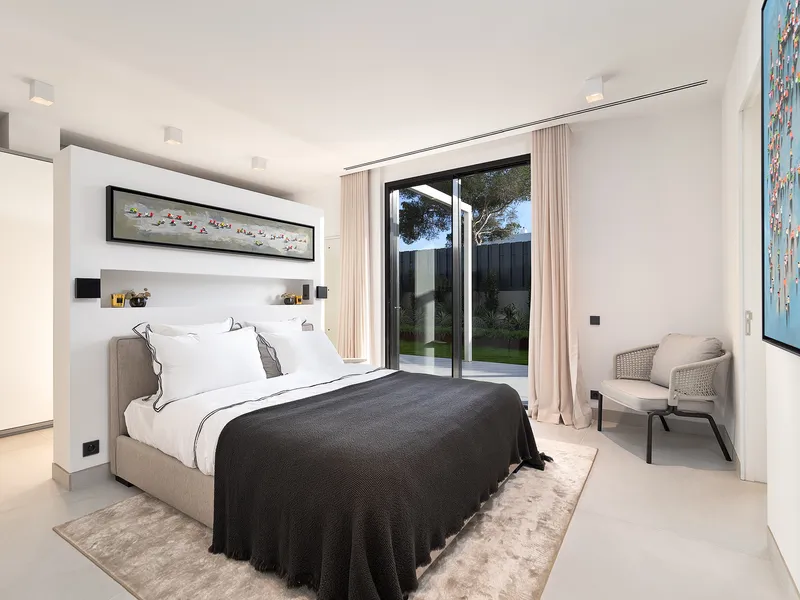 Newly built villa in exclusive development — photo 11