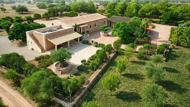 Rural or Farmhouse in Llucmajor, Province of Balearic Islands — photo 1