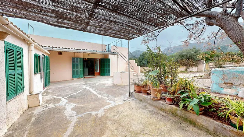 Solar House — photo 1