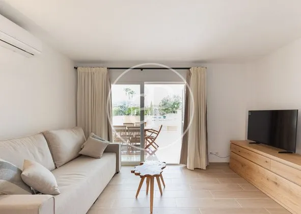 Flat / apartment in Calle na Llambies, Cala Bona — photo 1