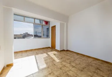 Apartment with elevator in Camp Redó area — photo 10