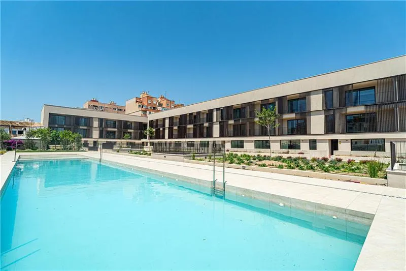 Brand-New Apartment with Terrace in a Residential Complex with Swimming Pool in Palma — photo 2