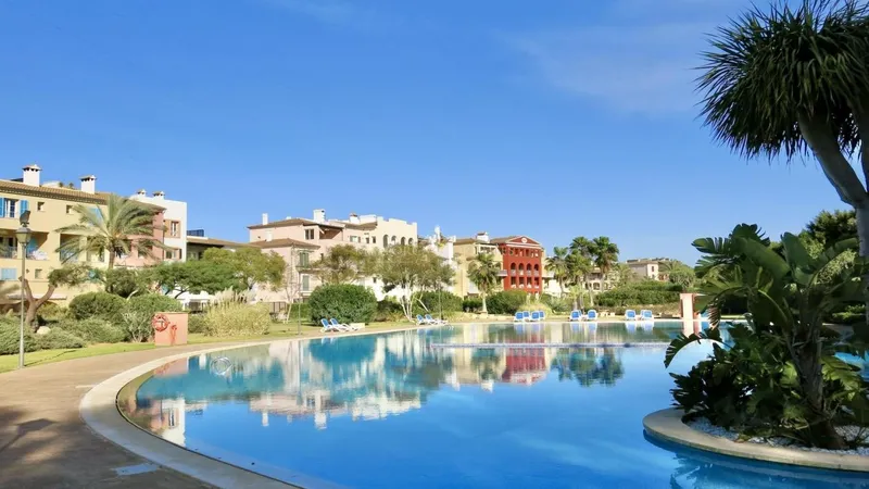 Bendinat. Ses Oliveres - 3 Bedroom Reformed Garden Apartment — photo 2