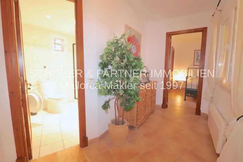 92m² ground-floor apartment with 2 bedrooms, 2 bathrooms and sea views for sale — photo 11