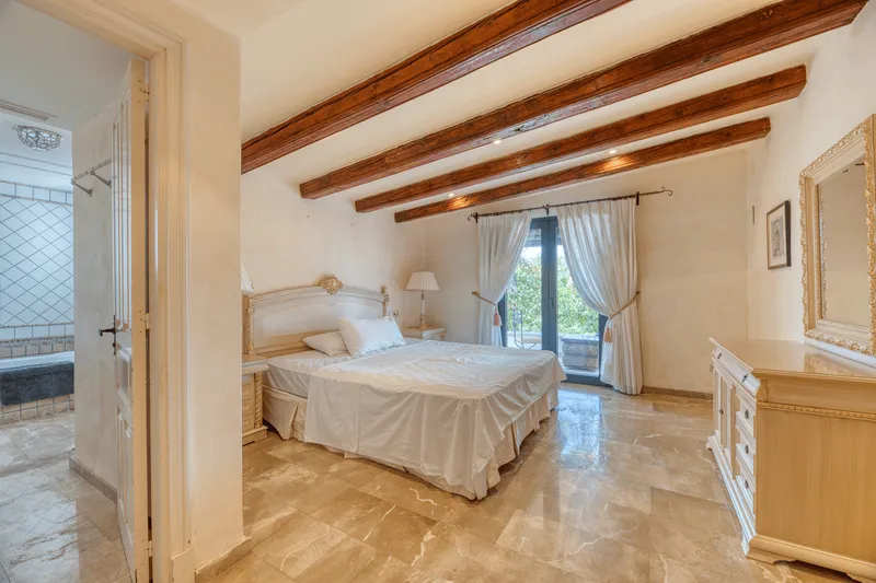 Property cmmf1eo0o0029nl71s3twte2u — photo 11