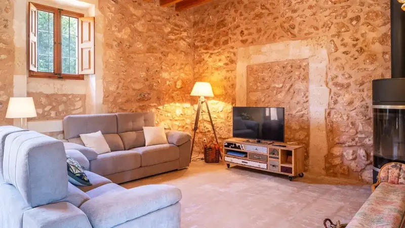 Spectacular opportunity of a rustic estate on a plot of about 340,000 m² with great privacy and multiple possibilities. — photo 7
