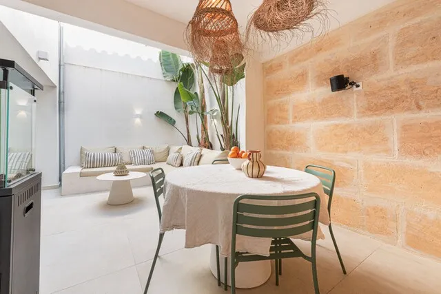 Beautiful town house with roof terrace for sale in Alcudia Town, North Mallorca — photo 1